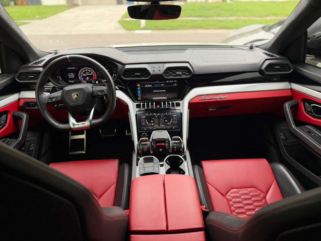 2022 Lamborghini Urus rental San Antonio